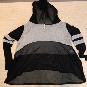 LF Emma & Sam Cotton Long Sleeve w/ Hood